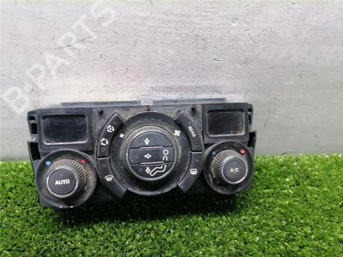 Used Climate control Climate control PEUGEOT 5008 (0U_, 0E_) 2.0 HDi 150 / BlueHDi 150 (150 hp) 32511153 32511153