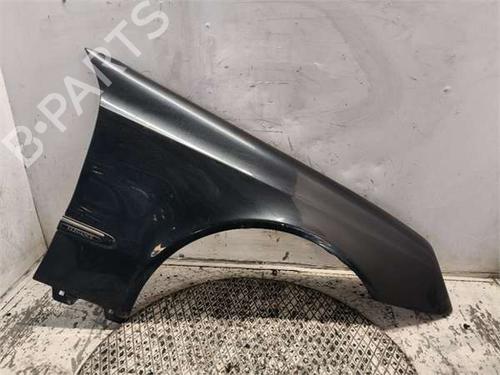 Used Right front fenders Right front fenders 37061970 37061970