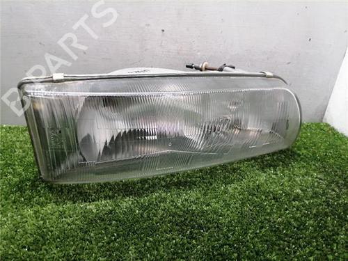 Phare droit TOYOTA PREVIA I (_R1_, _R2_) 2.4 (TCR11_, TCR10_, TCR10R, TCR11R) (132 hp) 32129045