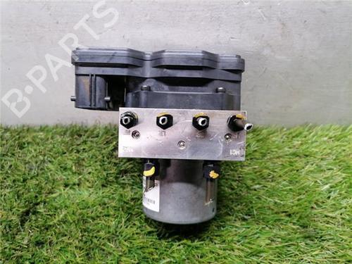 Used ABS pump HYUNDAI i40 I (VF) 1.7 CRDi (116 hp) 31935172