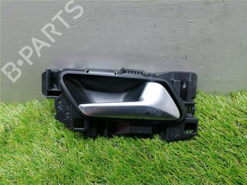 Used Rear right interior door handle PEUGEOT 3008 II SUV (MC_, MR_, MJ_, M4_) 1.2 THP/ PureTech 130 (MRHNSM, MRHNSU, MRHNSJ, MRHNYW,... (131 hp) 31901033