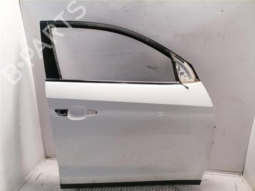 Used Right front door HYUNDAI TUCSON (TL, TLE) 1.7 CRDi (116 hp) 31894260