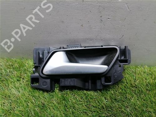 Used Front left interior door handle PEUGEOT 3008 II SUV (MC_, MR_, MJ_, M4_) 1.2 THP/ PureTech 130 (MRHNSM, MRHNSU, MRHNSJ, MRHNYW,... (131 hp) 31901082