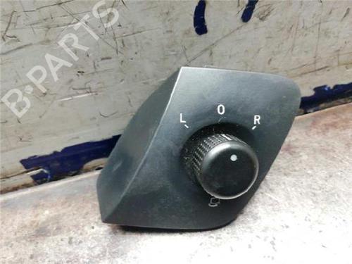 Commande retroviseurs SEAT IBIZA IV SC (6J1, 6P5) 1.9 TDI (105 hp) 31891637