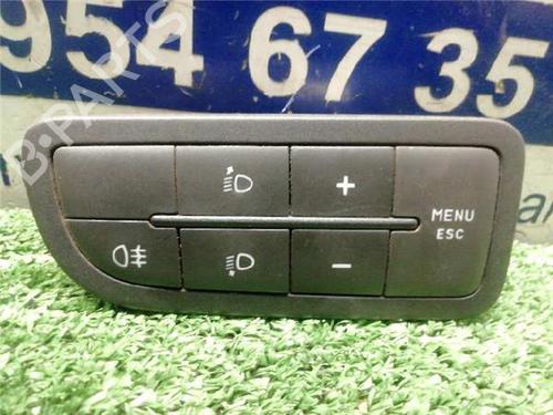 Used Switch FIAT GRANDE PUNTO (199_) 1.2 (65 hp) 31896872