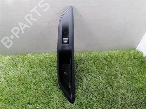 left-rear-window-switch-peugeot-3008-ii-suv-mc_-mr_-mj_-m4_-2016-31901089 main image