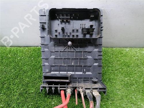 Fuse box SEAT LEON (1P1) 1.9 TDI | BP33478022E1 - Image 3