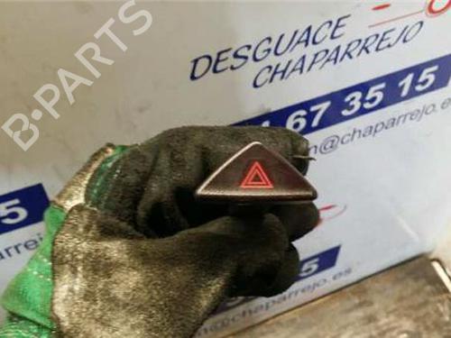 Bouton de warning VOLVO V70 II (285) 2.4 (170 hp) 31894894