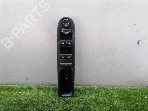 Used Left front window switch PEUGEOT 307 SW (3H) 2.0 HDi 135 (136 hp) 31901961