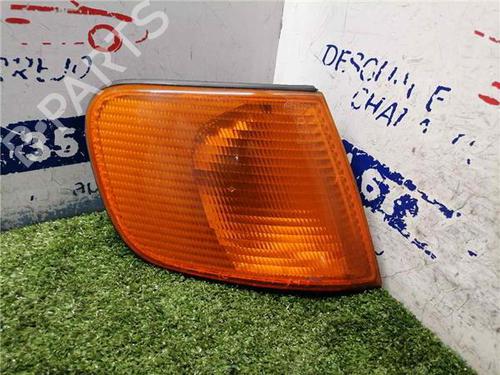 Phare droit AUDI 100 C4 Saloon (4A2) 2.3 E (133 hp) 31890662
