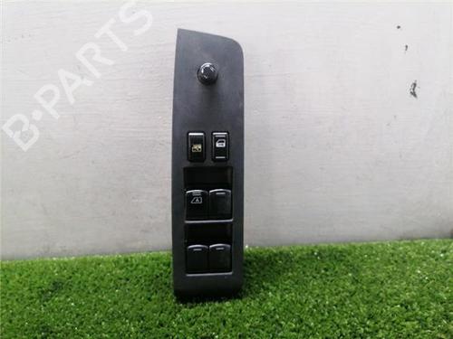 Used Left front window switch Left front window switch NISSAN X-TRAIL I (T30) 2.0 4x4 (150 hp) 34641527 34641527