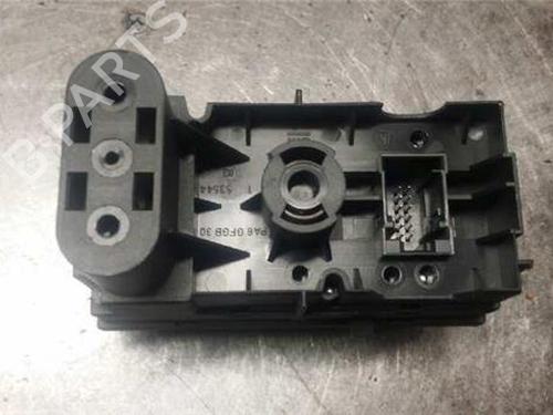 Commutateur VAUXHALL MERIVA A (X03) 1.6 i (87 hp) 31895635