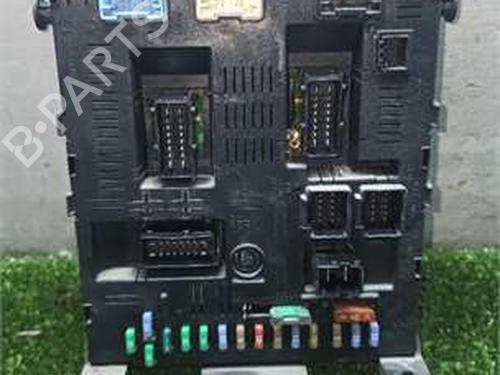 Used Fuse box Fuse box PEUGEOT 307 SW (3H) 1.6 HDI 110 (109 hp) 34572711 34572711