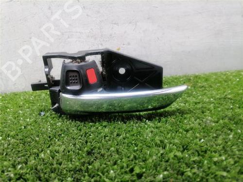 front-left-interior-door-handle-suzuki-swift-iv-fz-nz-2010-33278611 main image