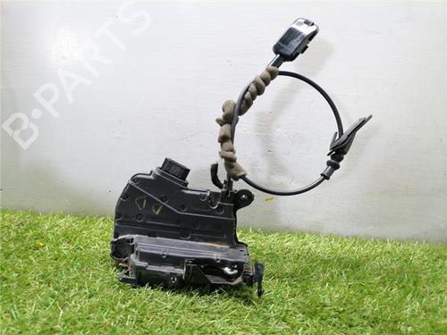 Used Front right lock RENAULT CAPTUR I (J5_, H5_) 1.5 dCi 90 (J5N4, J5M5, J5MW, J5M6, J5AL, J5AJ) (90 hp) 31935330