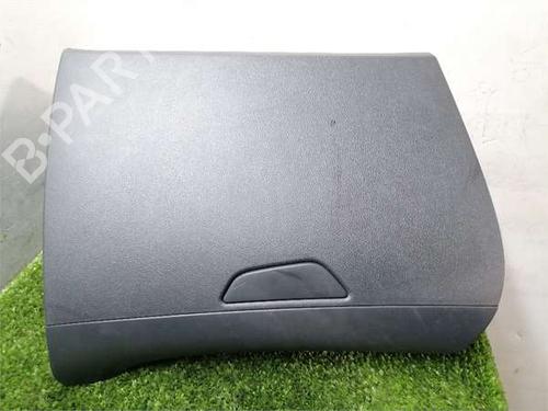 Used Glove box Glove box RENAULT CAPTUR I (J5_, H5_) 0.9 TCe 90 (90 hp) 35796827 35796827