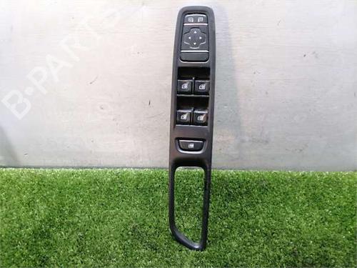 Used Left front window switch Left front window switch RENAULT CAPTUR I (J5_, H5_) 0.9 TCe 90 (90 hp) 35747458 35747458