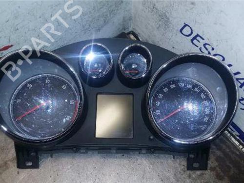 Used Instrument cluster Instrument cluster OPEL INSIGNIA A Sports Tourer (G09) 2.0 CDTI (35) (160 hp) 31896069 31896069