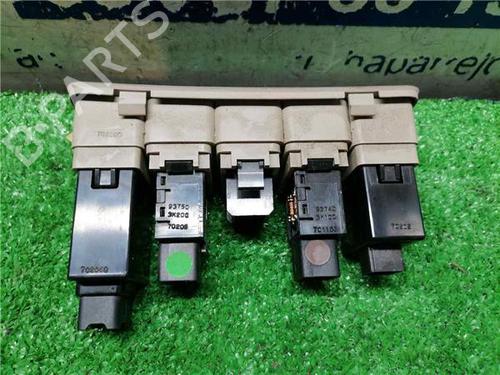 Switch HYUNDAI SONATA V (NF) 2.0 CRDi | BP31899297I30