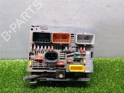 Used Fuse box Fuse box CITROËN C4 I (LC_) 1.6 HDi (90 hp) 33711869 33711869