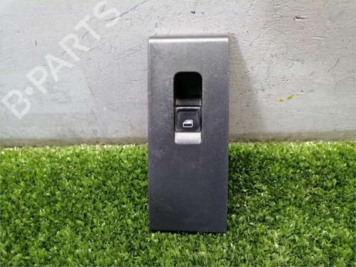 Used Right front window switch Right front window switch SKODA RAPID (NH3, NK3, NK6) 1.6 TDI (105 hp) 36483361 36483361