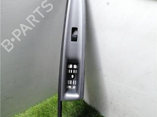 Used Right front window switch Right front window switch 36819646 36819646