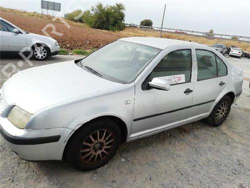 Brugte VW BORA I (1J2) 1.6 16V (105 hp) 4410073