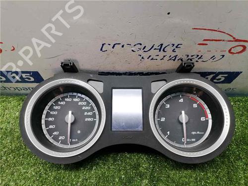 Used Instrument cluster ALFA ROMEO 159 (939_) 1.9 JTDM 16V (939AXC1B, 939AXC12) (150 hp) 31900106