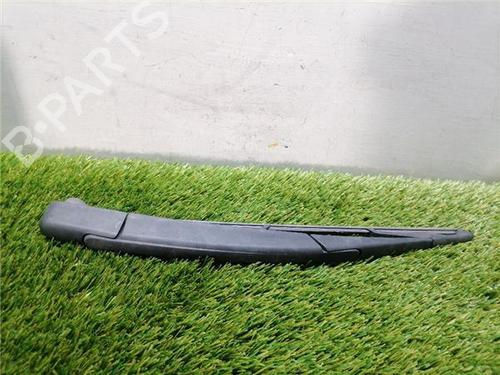 rear-windshield-wiper-arm-hyundai-i20-ii-gb-ib-2014-2015-2016-2017-2018-2019-2020-2021-31901550 main image