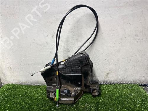 front-left-lock-toyota-auris-_e15_-2006-2007-2008-2009-2010-2011-2012-2013-33415616 main image