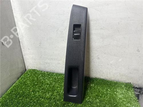 Used Left rear window switch TOYOTA YARIS (_P13_) 1.5 (NSP131_) (112 hp) 32690345