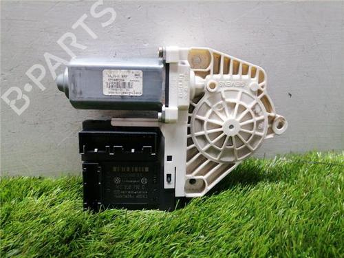 Used Right front window motor Right front window motor SEAT TOLEDO III (5P2) 2.0 TDI 16V (140 hp) 33478133 33478133
