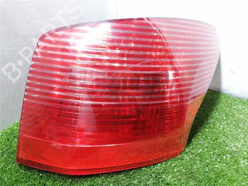 right-taillight-peugeot-407-6d_-2004-2005-2006-2007-2008-2009-2010-2011-32690545 main image