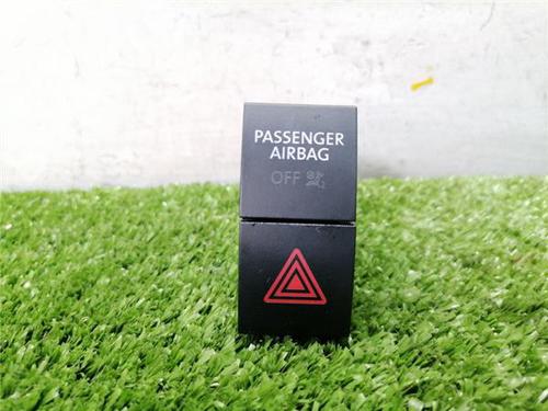 Advarselsbryter SEAT TOLEDO IV (KG3) 1.2 TSI (105 hp) 31935248