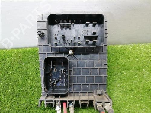 Fuse box VW GOLF V (1K1) 1.9 TDI | BP36395469E1 - Image 2