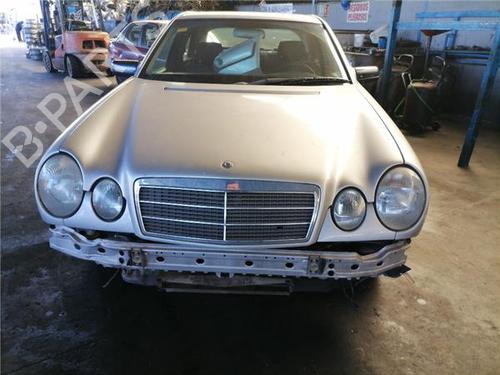 Brugte MERCEDES-BENZ E-CLASS (W210)  E 300 Turbo-D (210.025)  4559921