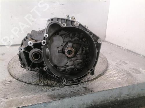 Caixa de velocidades Caixa de velocidades SAAB 9-3 (YS3F, E79, D79, D75) 1.9 TiD (150 hp) 35997854 35997854