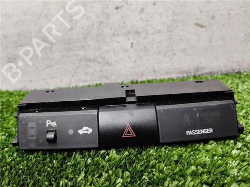 Used Warning switch Warning switch TOYOTA COROLLA Verso (ZER_, ZZE12_, R1_) 1.8 (ZNR11_, ZNR11R) (129 hp) 33249071 33249071