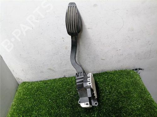 Pedale Pedale FIAT 500L (351_, 352_) 0.9 (199LYC1B) (105 hp) 34105945 34105945