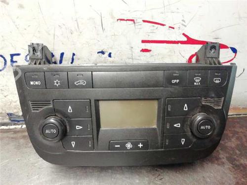 Used Climate control FIAT GRANDE PUNTO (199_) 1.9 D Multijet (130 hp) 31896373