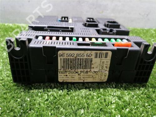 Fuse box CITROËN C4 I (LC_) 1.6 HDi | BP34427067E1 - Image 2