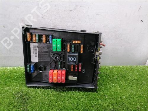 fuse-box-vw-golf-v-variant-1k5-2007-2008-2009-33893178 main image