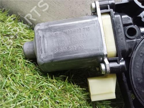 Right front window motor VW GOLF VII (5G1, BQ1, BE1, BE2) 1.6 TDI | BP31961977E20