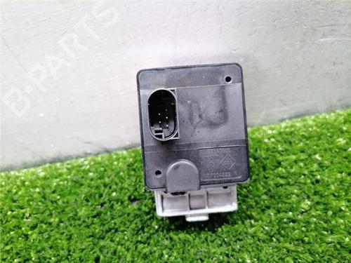 Used Other RENAULT CLIO IV (BH_) 1.5 dCi 90 (90 hp) 32200266