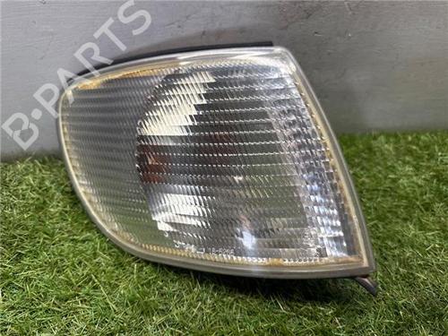 Clignotant avant droit AUDI A6 C4 Avant (4A5) 2.6 (150 hp) 31890864
