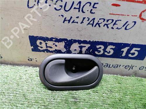 Used Front left interior door handle RENAULT MODUS / GRAND MODUS (F/JP0_) 1.5 dCi (FP0F, JP0F) (86 hp) 31899235