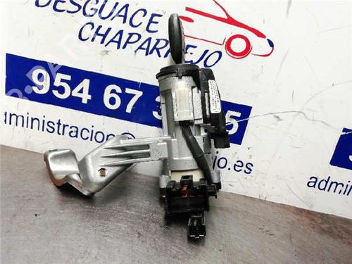 Used Switch TOYOTA COROLLA (_E12_) 1.4 D (NDE120_, NDE120R) (90 hp) 31896621