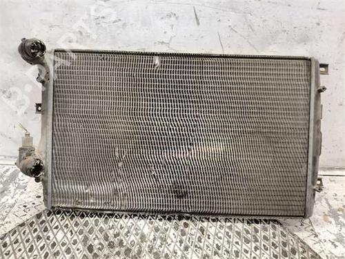 Used Water radiator Water radiator VW JETTA III (1K2) 1.9 TDI (105 hp) 40025443 40025443