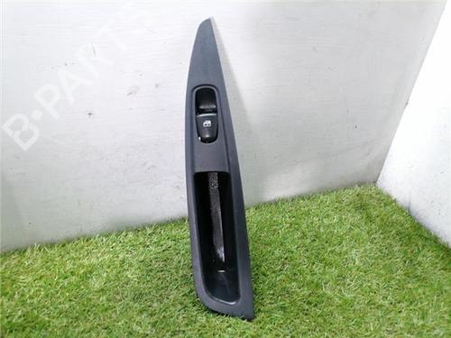 right-rear-window-switch-nissan-qashqai-ii-j11-j11_-2013-31901355 main image