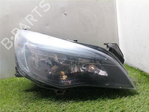 Phare droit OPEL ASTRA J (P10) 1.6 CDTi (68) (110 hp) 31890850